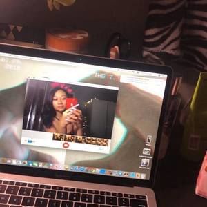 Meet your Posher, Jenni